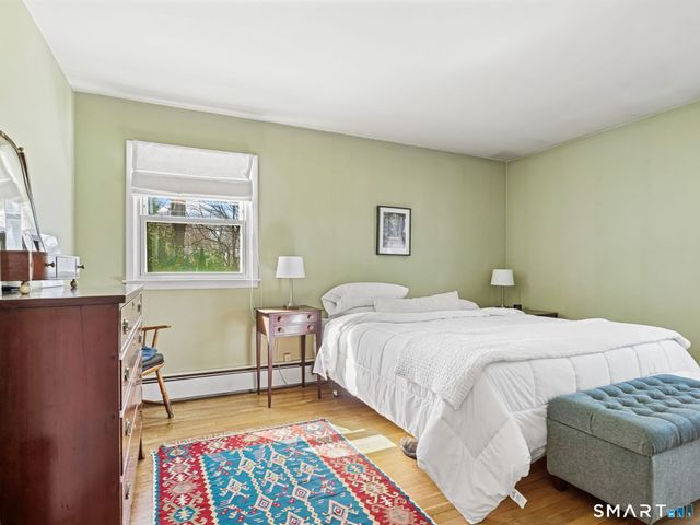 30 Rolling Wood Drive, Trumbull, CT 06611