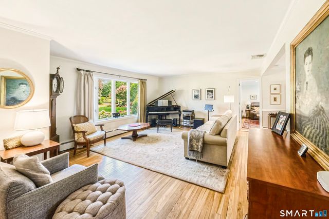 30 Rolling Wood Drive, Trumbull, CT 06611