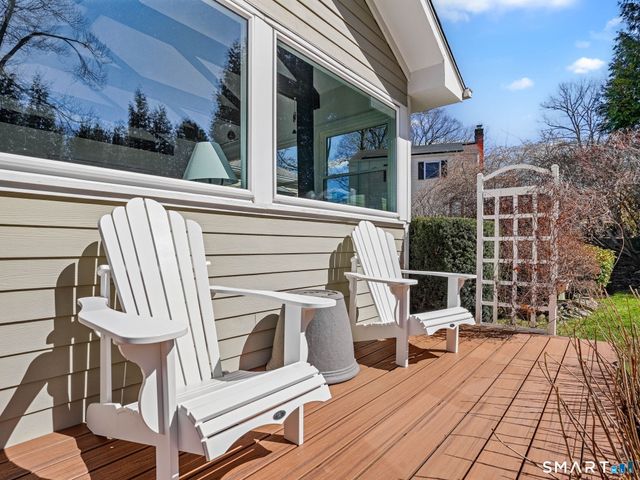 30 Rolling Wood Drive, Trumbull, CT 06611