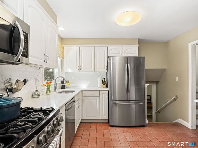 30 Rolling Wood Drive, Trumbull, CT 06611