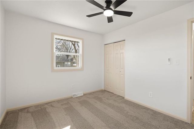 901 SW Speas Drive, Blue Springs, MO 64014