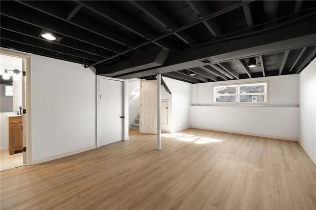 901 SW Speas Drive, Blue Springs, MO 64014