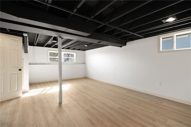 901 SW Speas Drive, Blue Springs, MO 64014