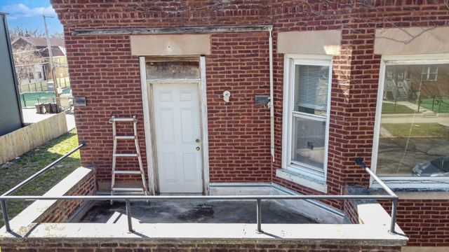 6328 S Langley Avenue, Chicago, IL 60637