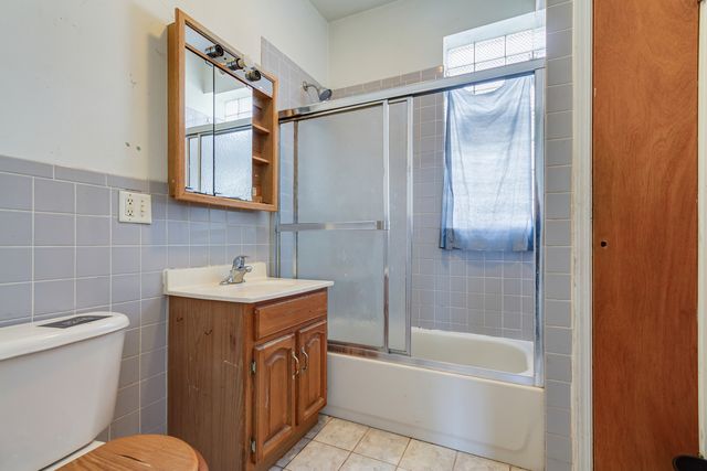 6328 S Langley Avenue, Chicago, IL 60637