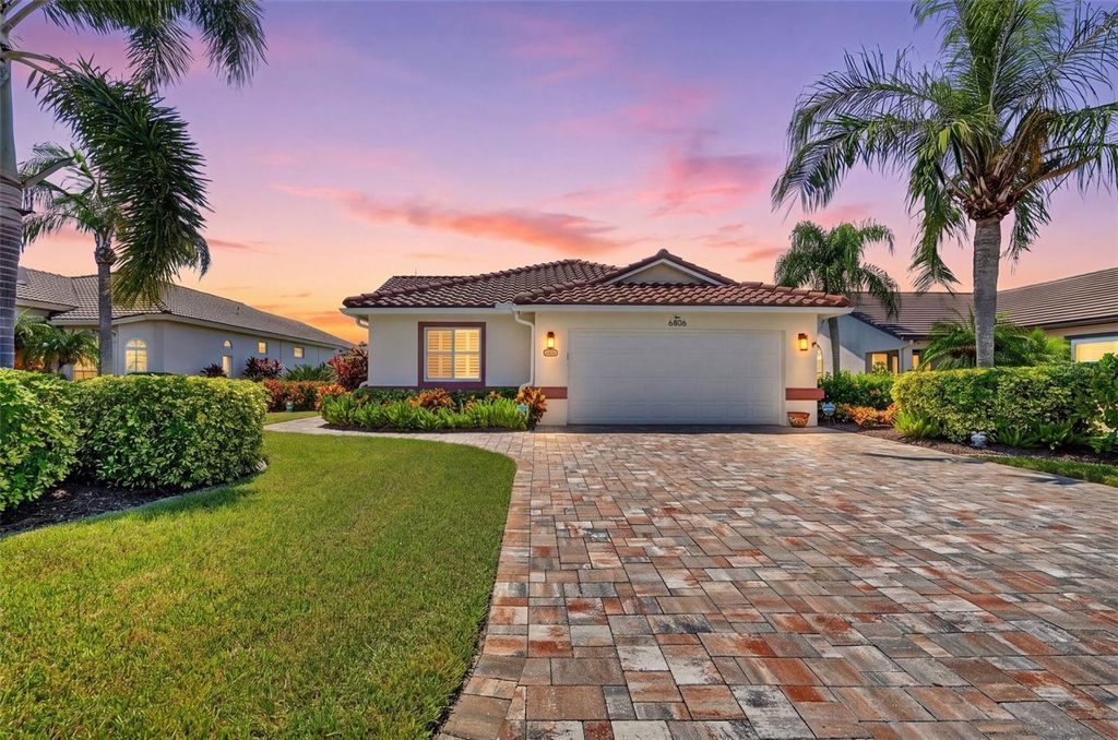 Image 1 of property listing at 6806 PLEASANT HILL ROAD, Bradenton, FL 34203
