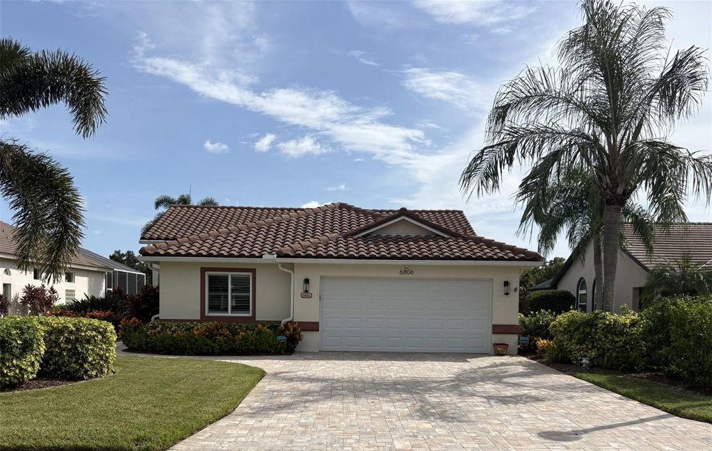 Image 2 of property listing at 6806 PLEASANT HILL ROAD, Bradenton, FL 34203