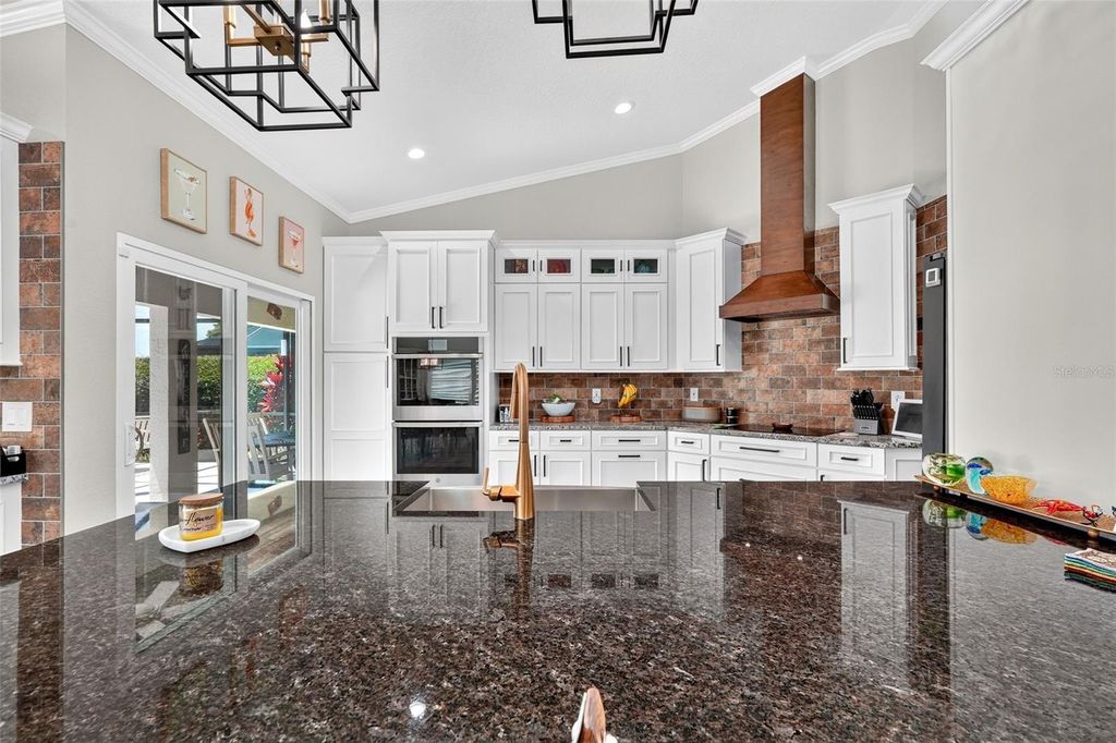 Image 24 of property listing at 6806 PLEASANT HILL ROAD, Bradenton, FL 34203