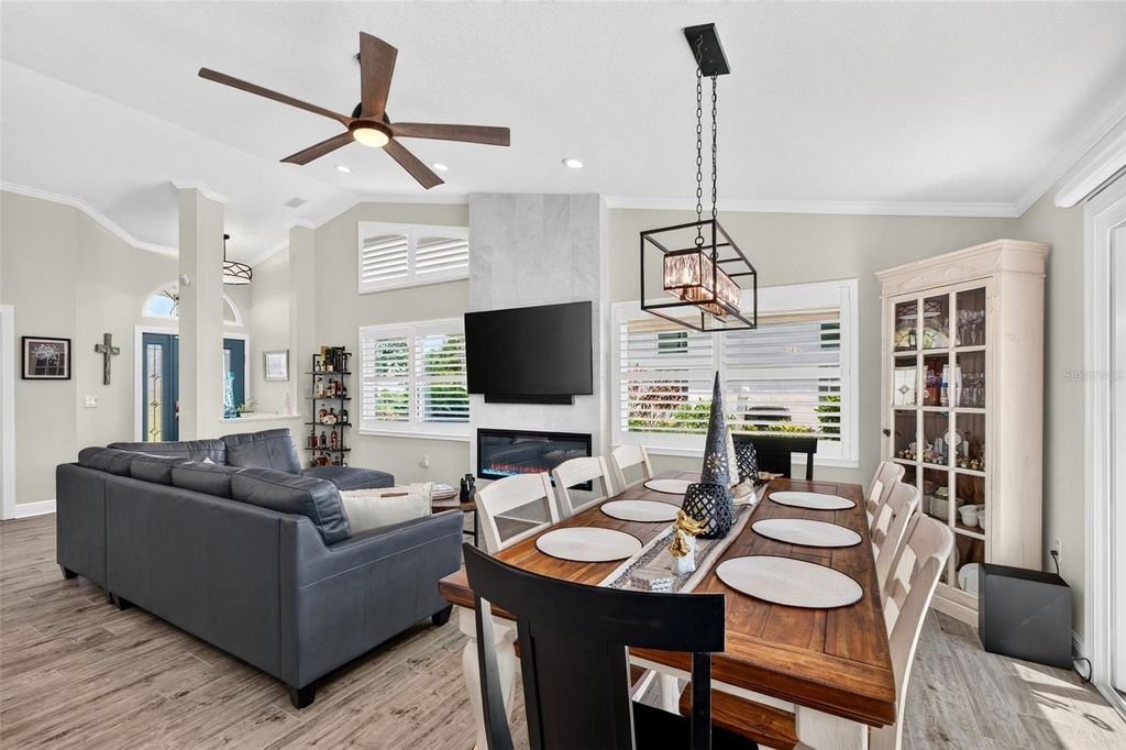 Image 40 of property listing at 6806 PLEASANT HILL ROAD, Bradenton, FL 34203
