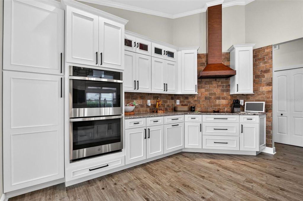 Image 65 of property listing at 6806 PLEASANT HILL ROAD, Bradenton, FL 34203