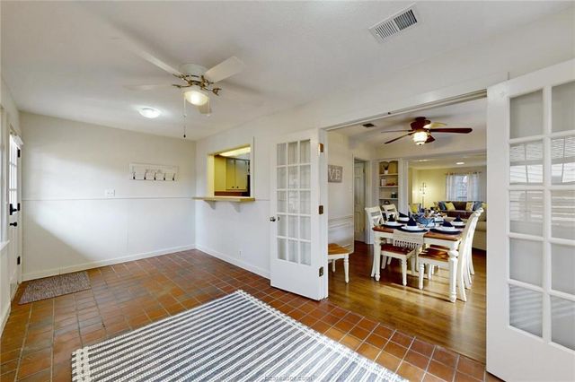 900 Westview Street, Bryan, TX 77802