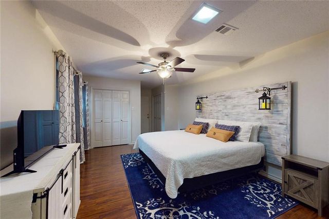 900 Westview Street, Bryan, TX 77802