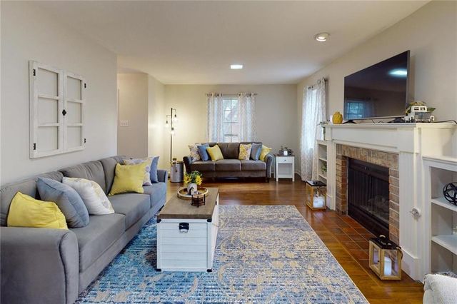 900 Westview Street, Bryan, TX 77802