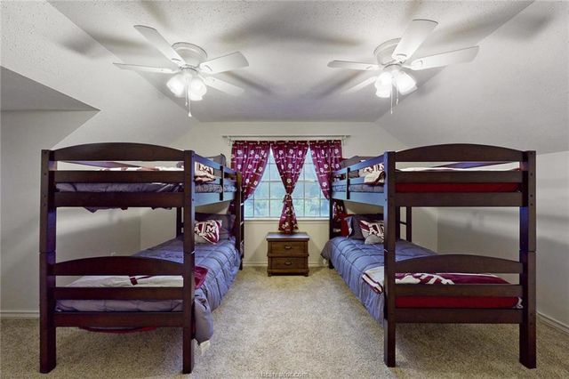 900 Westview Street, Bryan, TX 77802