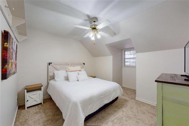 900 Westview Street, Bryan, TX 77802