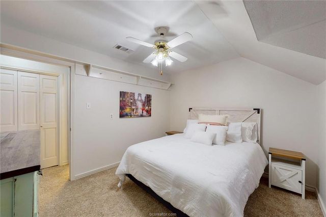 900 Westview Street, Bryan, TX 77802