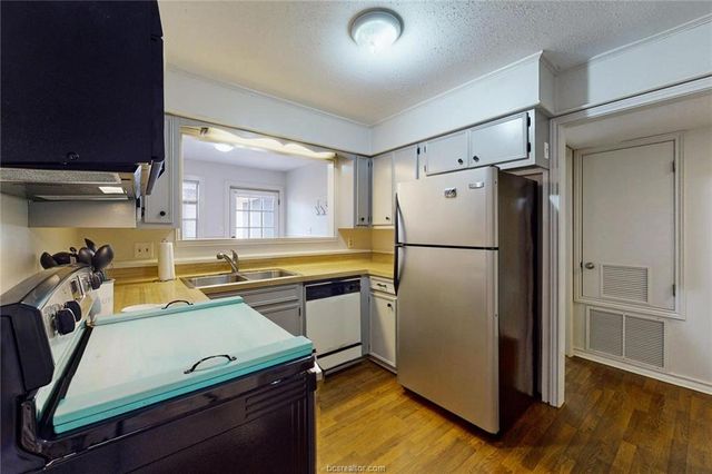 900 Westview Street, Bryan, TX 77802