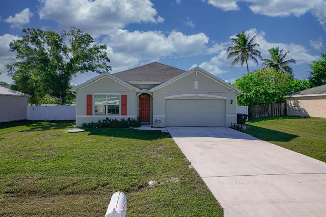 2402 SE Gillette Avenue, Port St Lucie, FL 34952