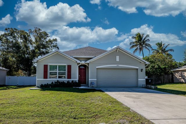 2402 SE Gillette Avenue, Port St Lucie, FL 34952