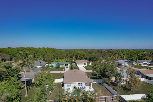 2402 SE Gillette Avenue, Port St Lucie, FL 34952