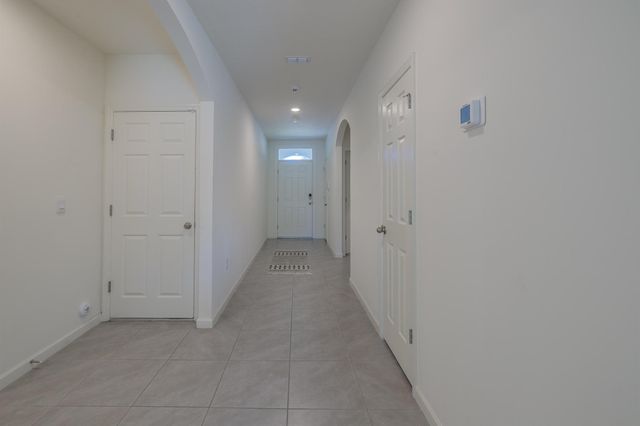 2402 SE Gillette Avenue, Port St Lucie, FL 34952