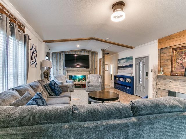 20630 Walker Road, Tecumseh, OK 74873