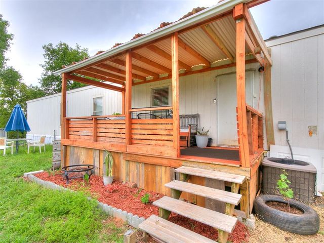 20630 Walker Road, Tecumseh, OK 74873