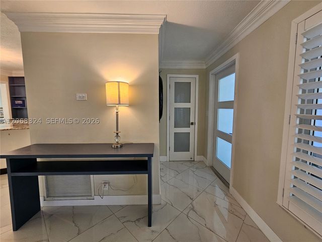 2661 NW 4th Ave, Pompano Beach, FL 33064