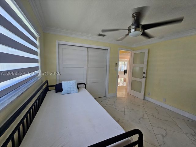 2661 NW 4th Ave, Pompano Beach, FL 33064