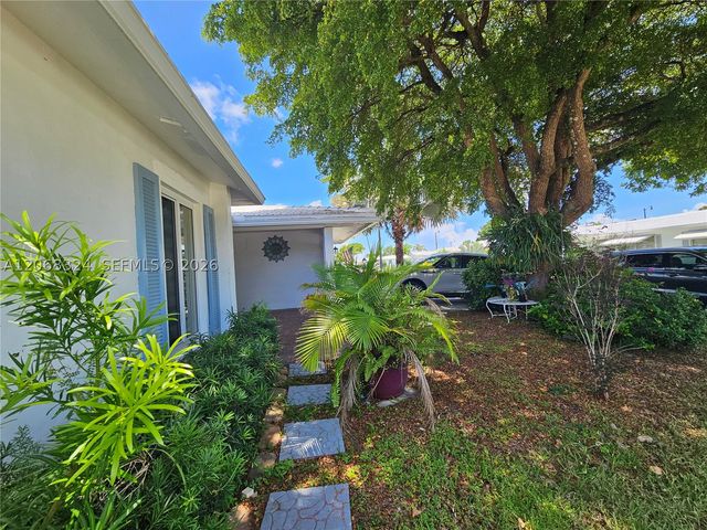2661 NW 4th Ave, Pompano Beach, FL 33064
