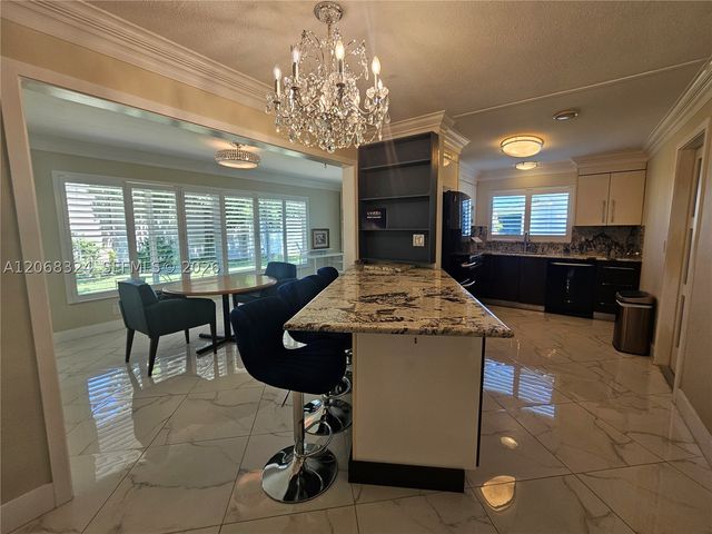 2661 NW 4th Ave, Pompano Beach, FL 33064