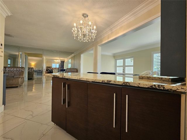 2661 NW 4th Ave, Pompano Beach, FL 33064
