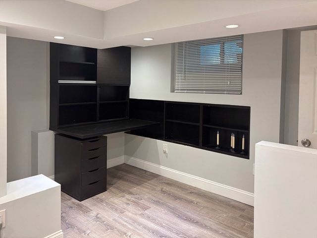 50 Dwhinda Rd, Newton, MA 02468