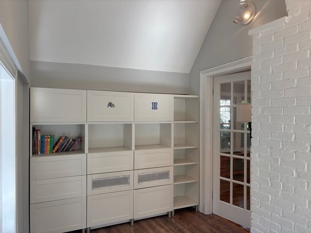 50 Dwhinda Rd, Newton, MA 02468