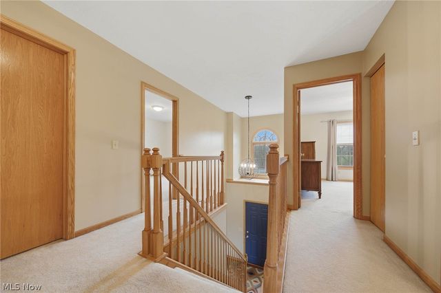 1365 Vermillion Drive, New Franklin, OH 44203