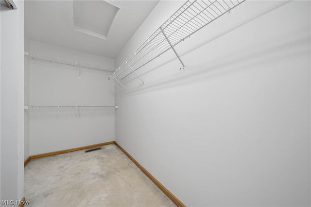 1365 Vermillion Drive, New Franklin, OH 44203