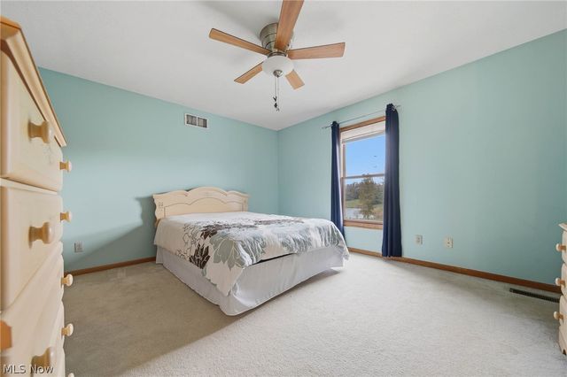 1365 Vermillion Drive, New Franklin, OH 44203