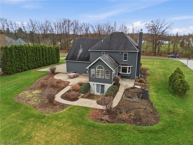 1365 Vermillion Drive, New Franklin, OH 44203