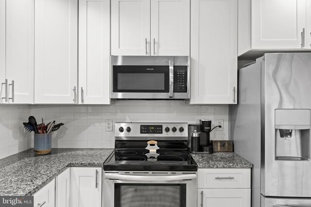 84 PINEWOOD LN., Colonial Beach, VA 22443