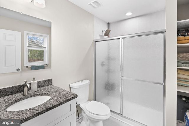 84 PINEWOOD LN., Colonial Beach, VA 22443