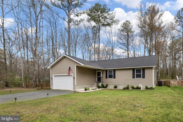 84 PINEWOOD LN., Colonial Beach, VA 22443