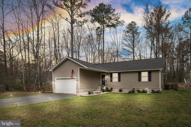 84 PINEWOOD LN., Colonial Beach, VA 22443