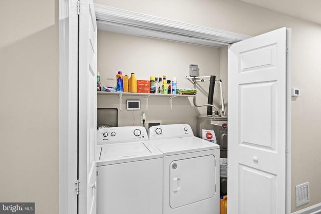 84 PINEWOOD LN., Colonial Beach, VA 22443