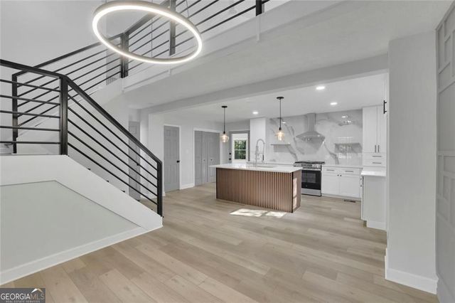 367 Lake Forest Drive, Acworth, GA 30102