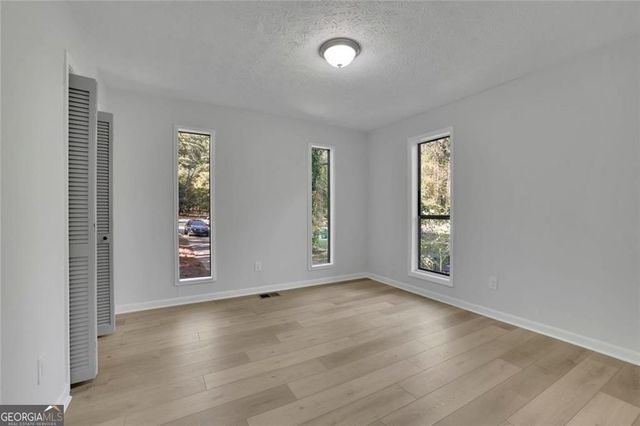 367 Lake Forest Drive, Acworth, GA 30102