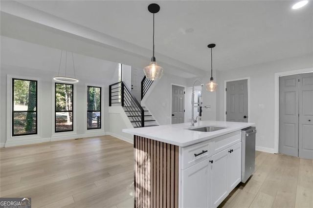 367 Lake Forest Drive, Acworth, GA 30102