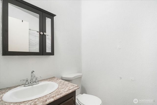 319 W 4th Avenue, Pe Ell, WA 98572