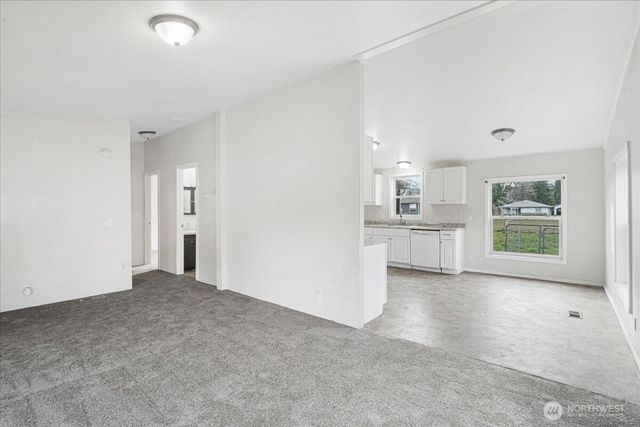 319 W 4th Avenue, Pe Ell, WA 98572