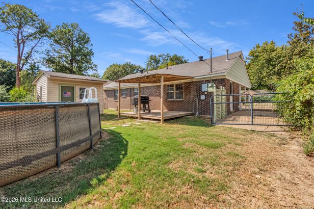 2219 Colonial Hills Drive, Southaven, MS 38671