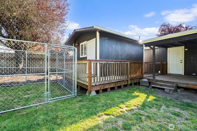 12109 241st Avenue Ct E, Buckley, WA 98321